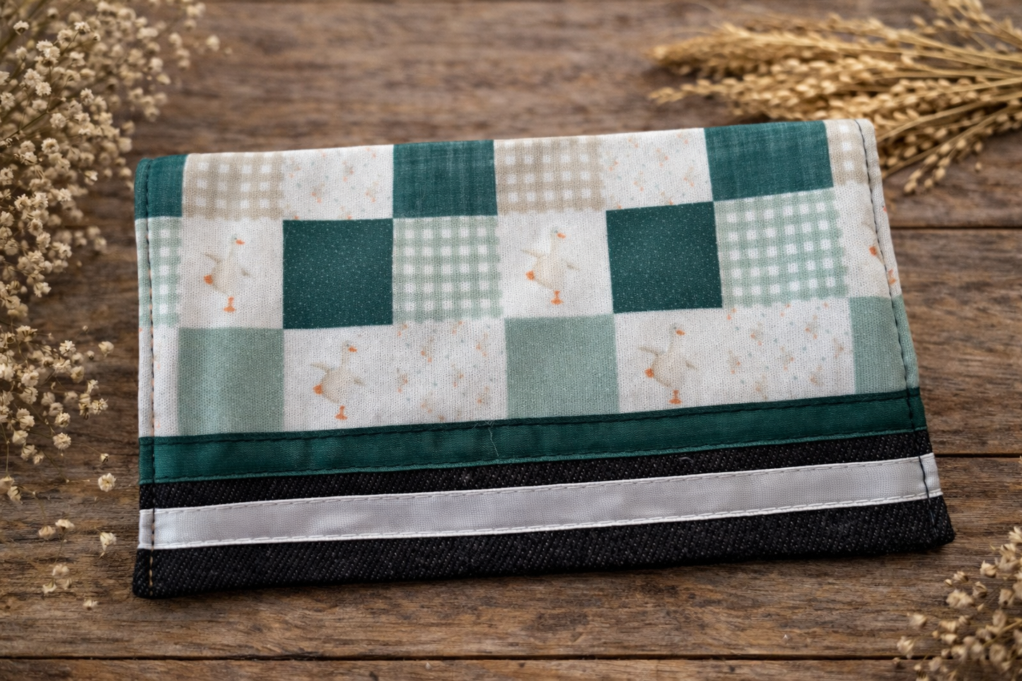 Carnet de santé patchwork oies sauge