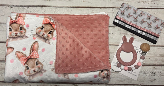 Ensemble cadeau lapin et boucle rose