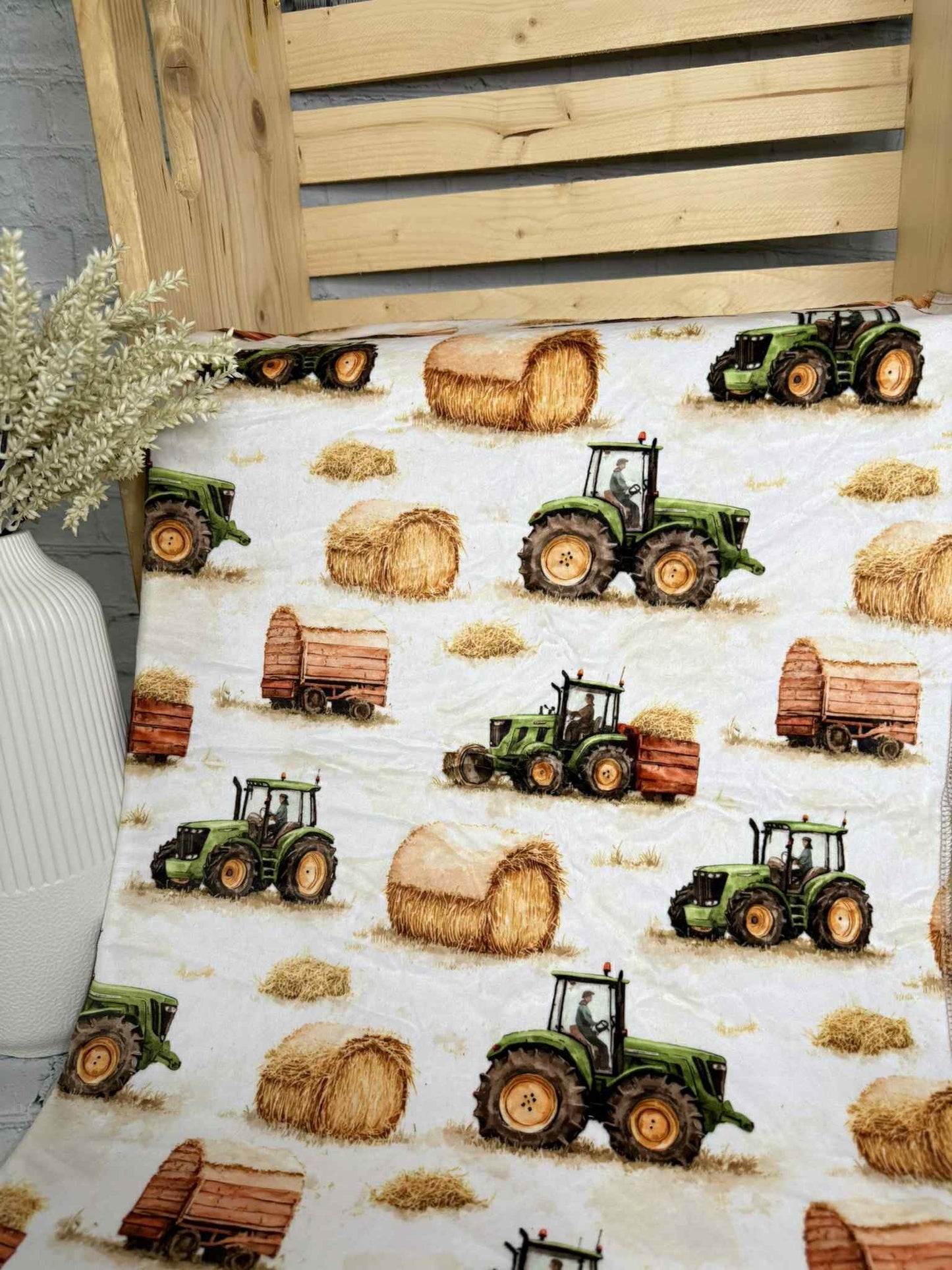 Couverture en squish tracteur et balle de foins