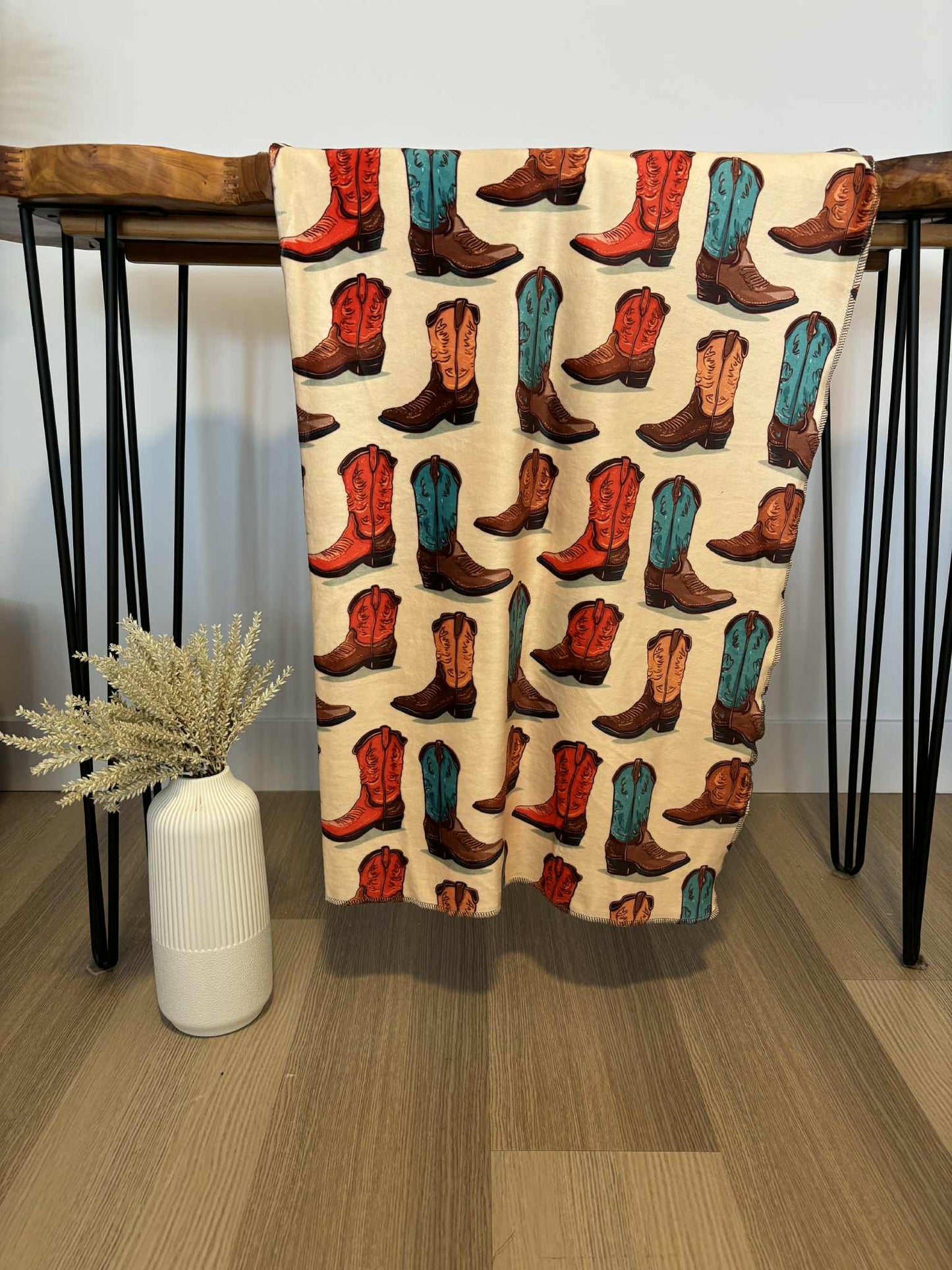 * PRECOMMANDE *Couverture en squish adultes western boots livraison 3-4 semaine